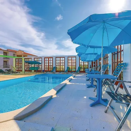 Apartment 1 Bedroom In Okrug Gornji Trogir
